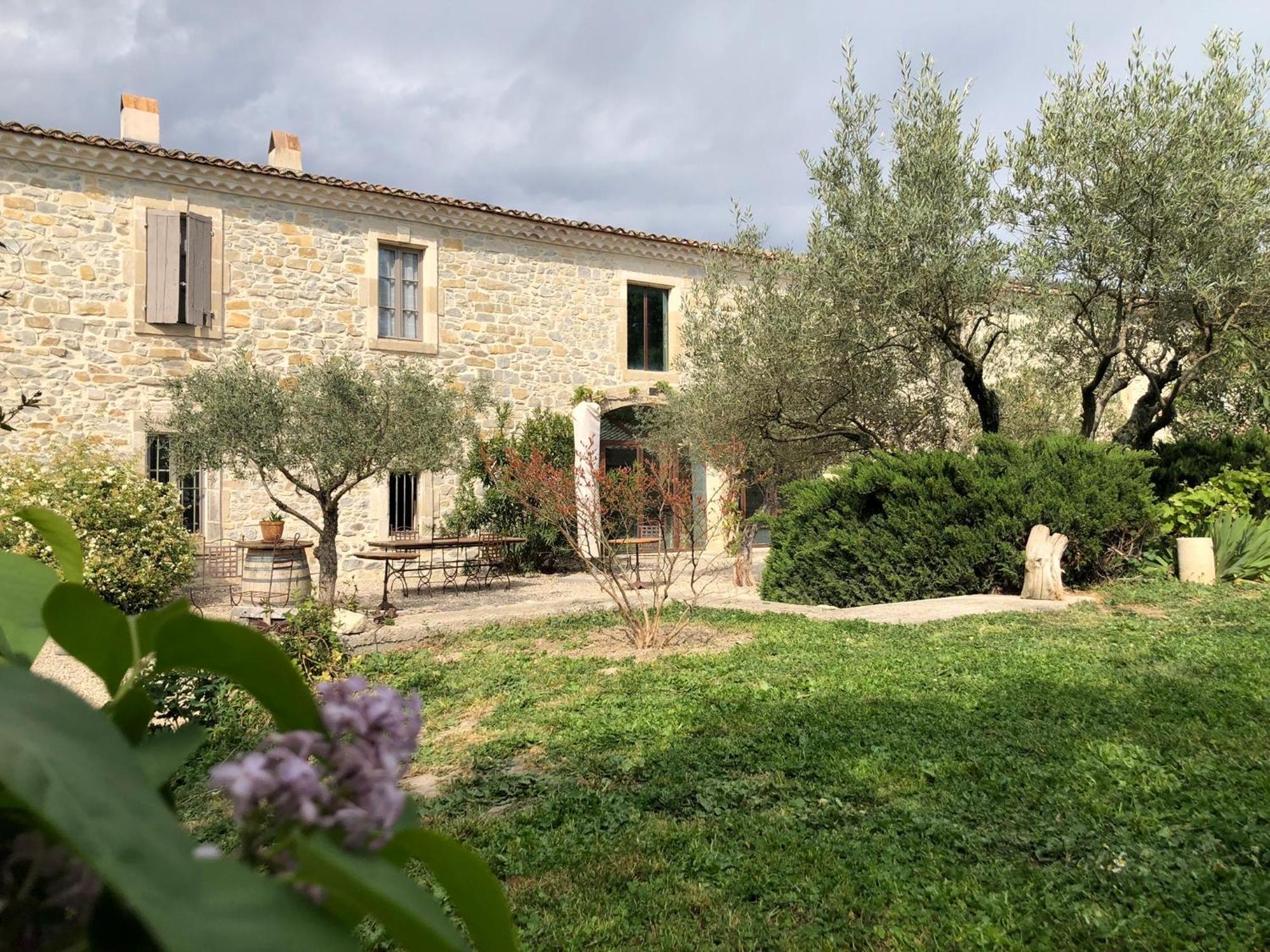 Le Coing Des Vignes Bed and Breakfast Mauressargues Exteriör bild