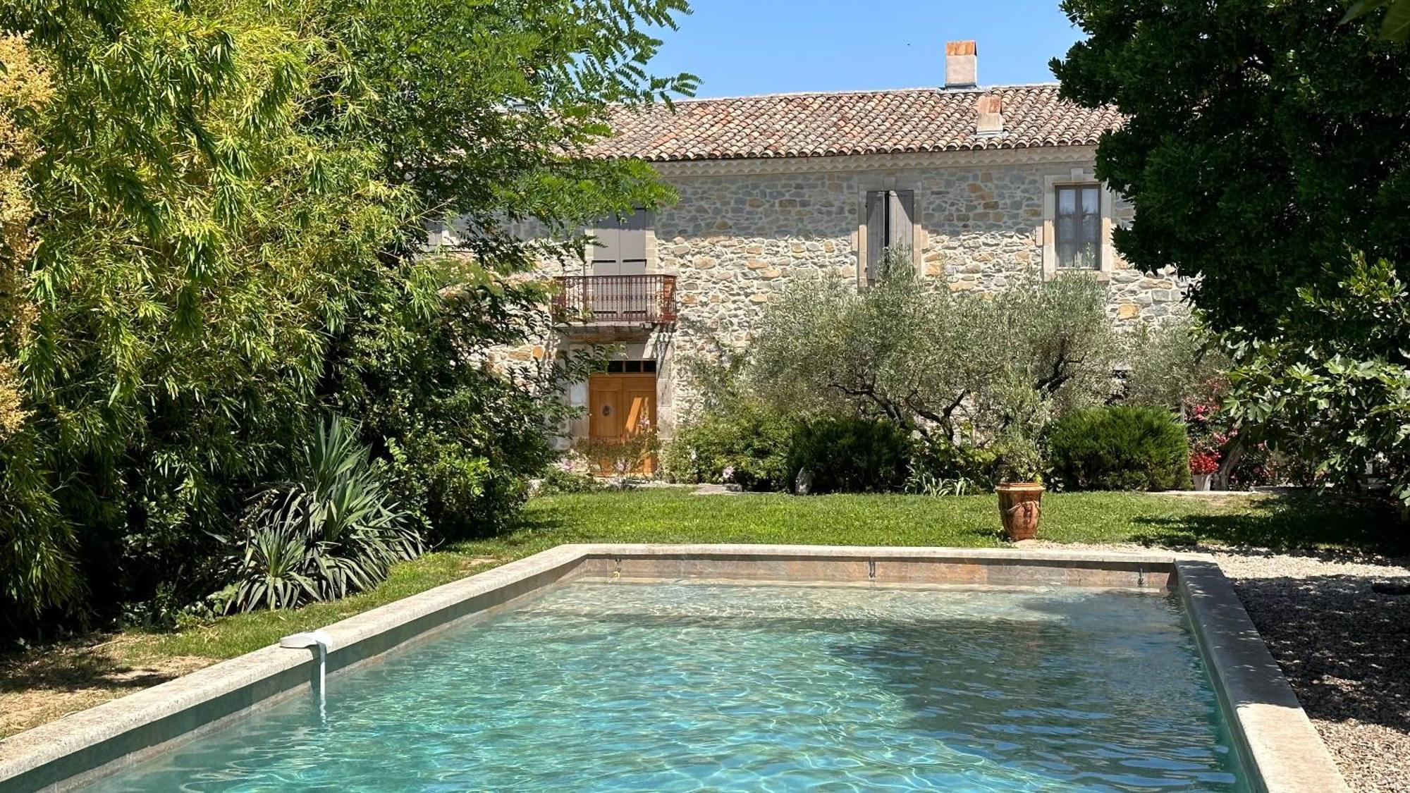Le Coing Des Vignes Bed and Breakfast Mauressargues Exteriör bild
