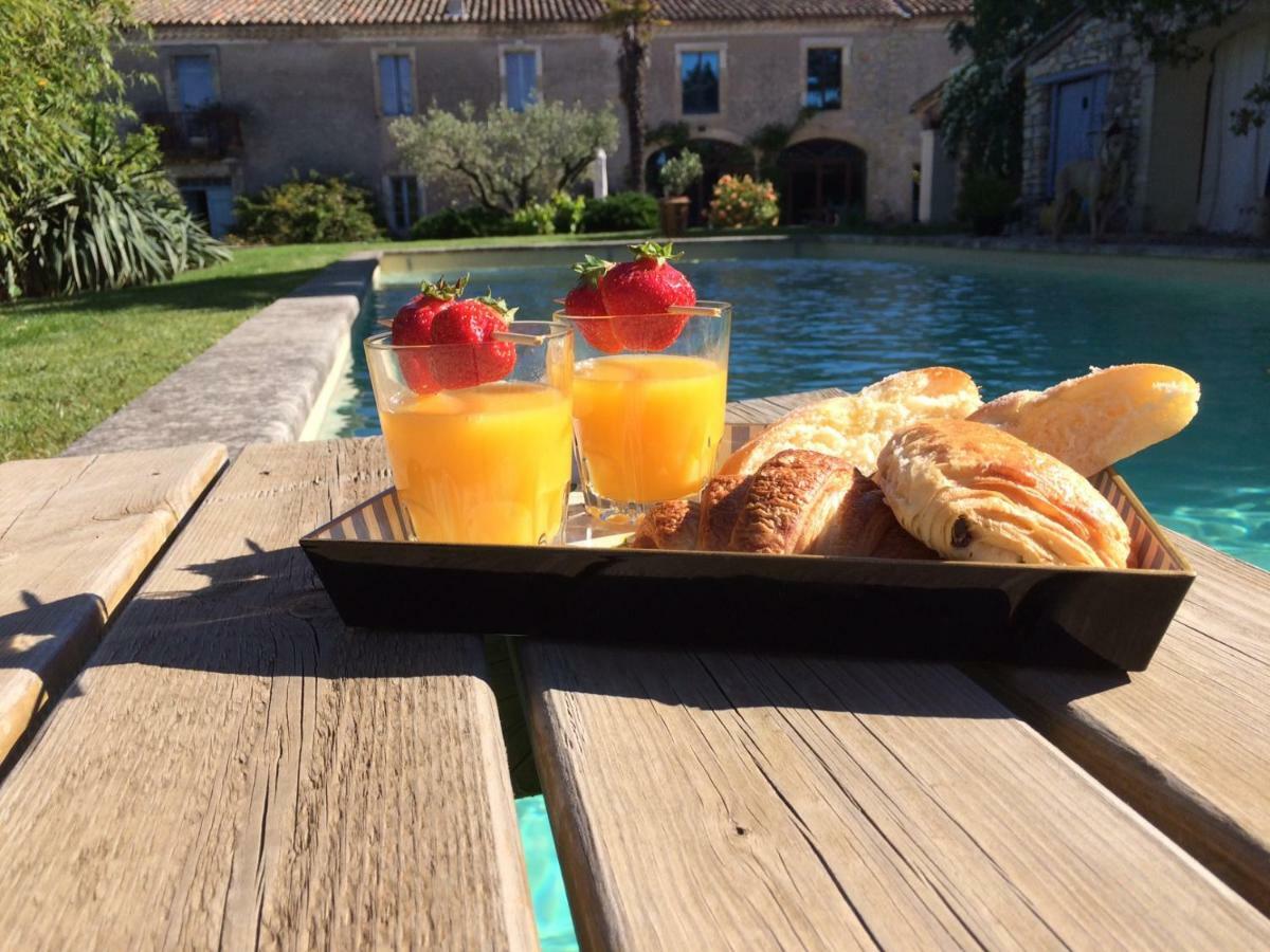 Le Coing Des Vignes Bed and Breakfast Mauressargues Exteriör bild